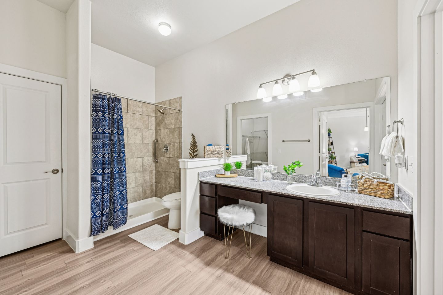 The Laurel at Vintage Park 55+ Active Adult Apartment Homes Image 5