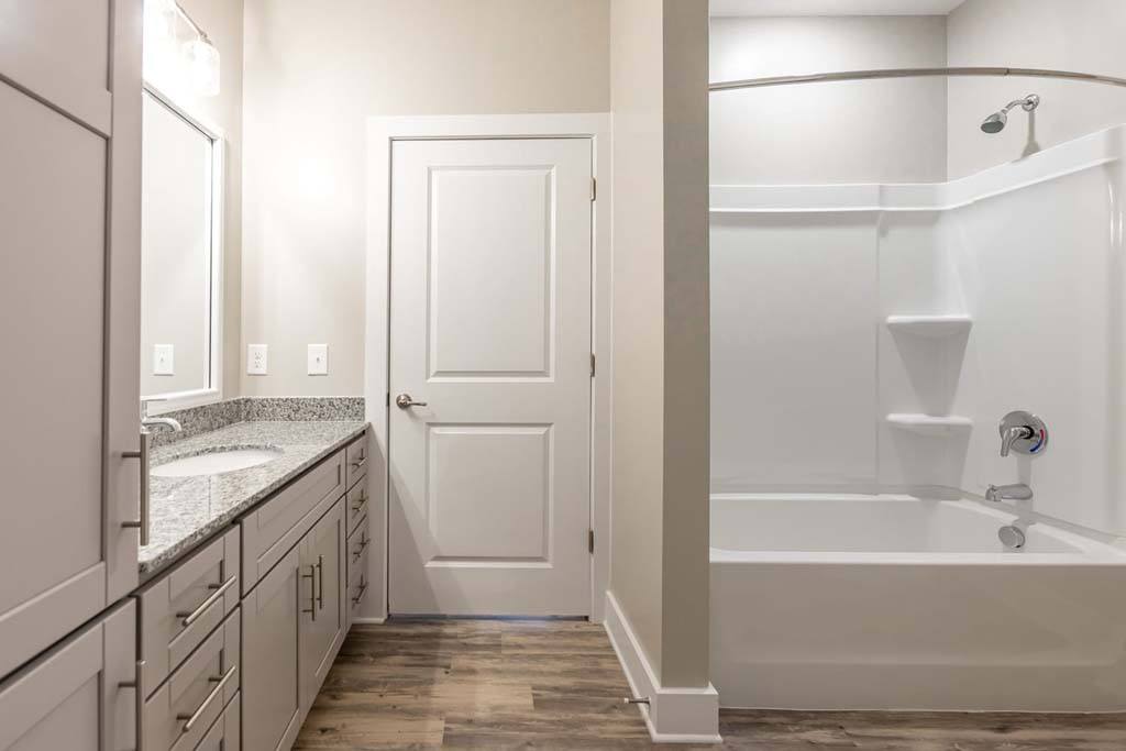 Affordable Housing - Luxury Apartments at Foxwood Image 122