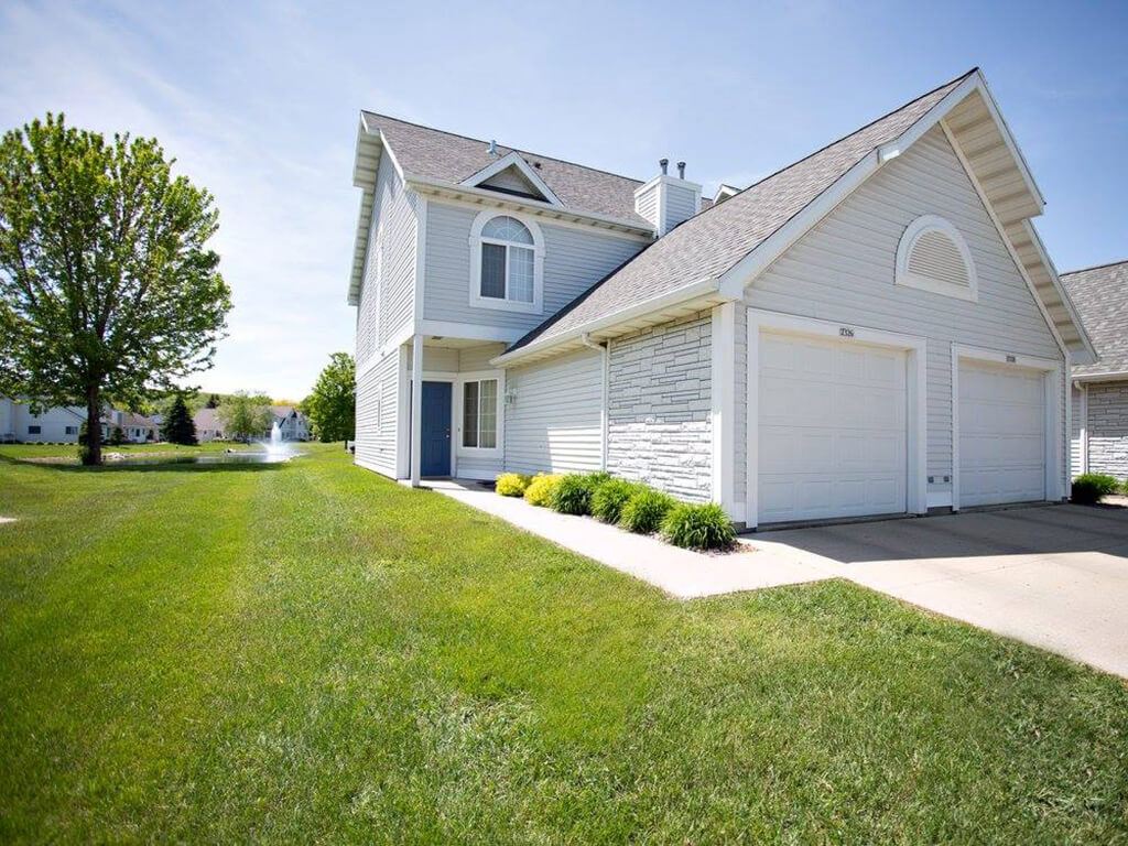 Crystal Bay Townhomes Image 10