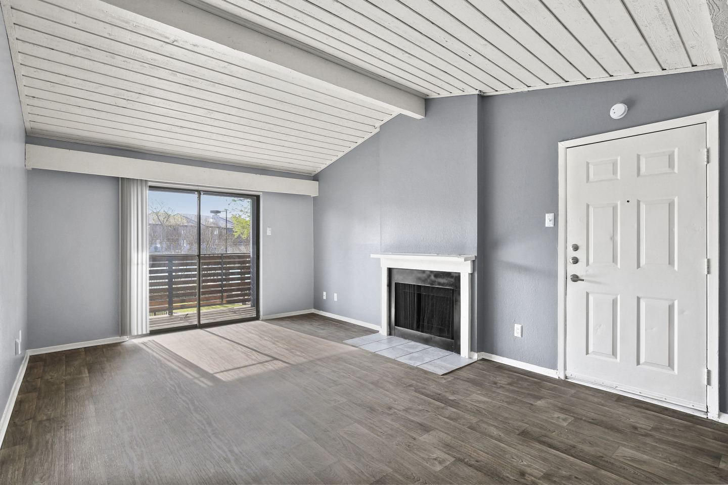 Eleven600 Apartments Image 1