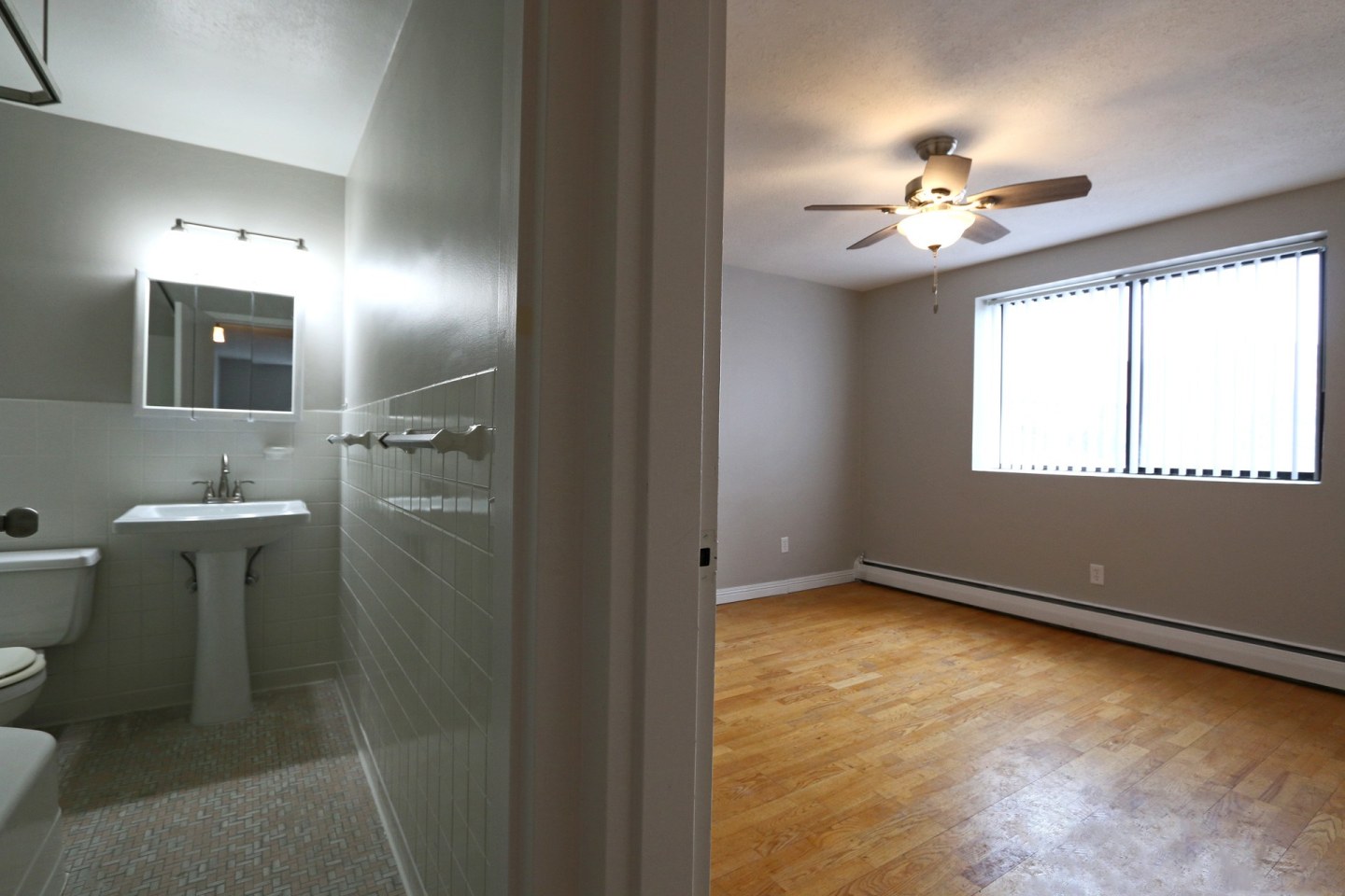 214 Place Apartments Image 36