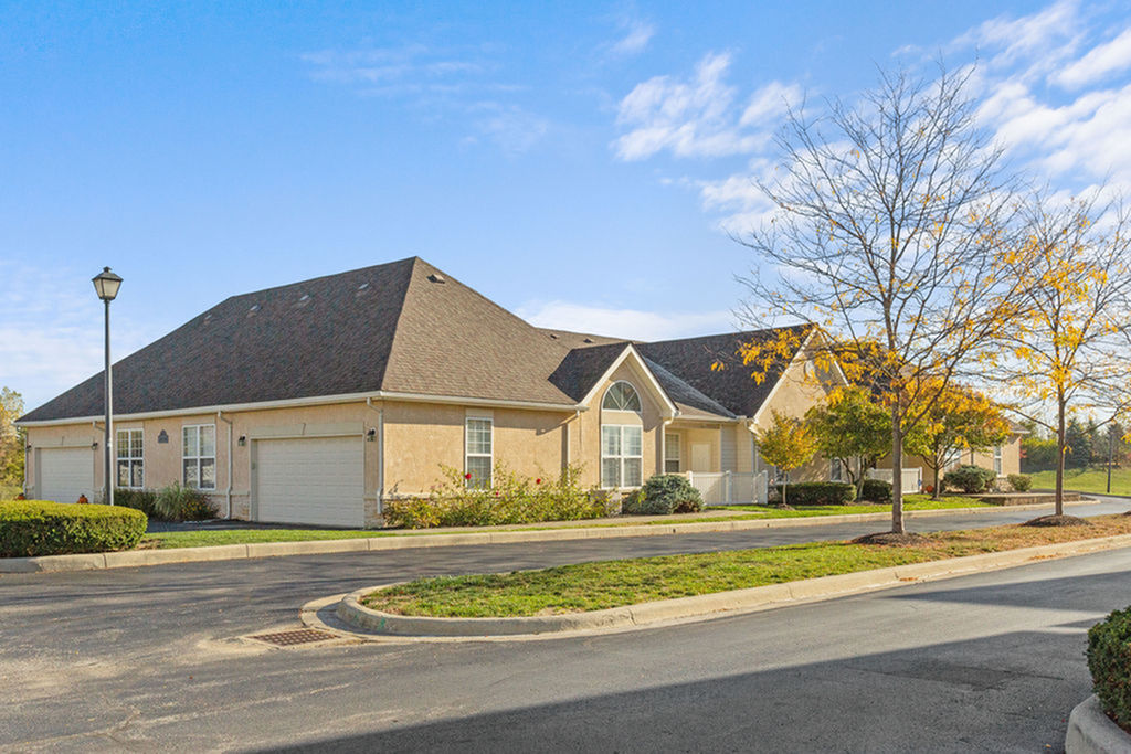 Marble Cliff Commons Image 45