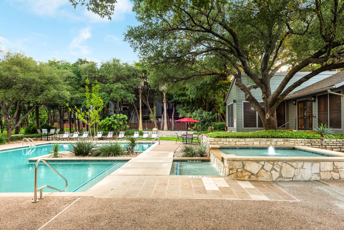 Landmark at Barton Creek Apartment Homes Image 11
