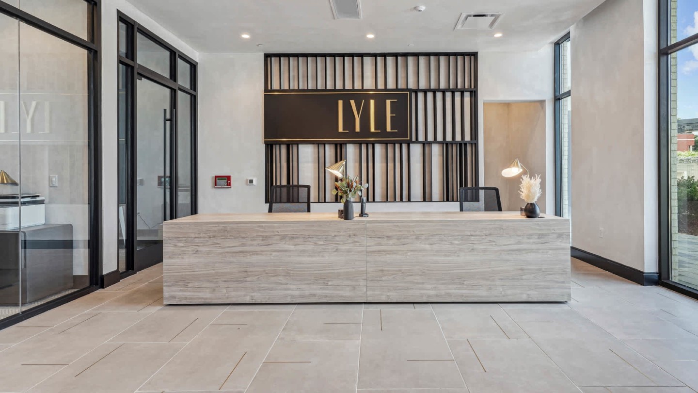Lyle Apartments Image 2