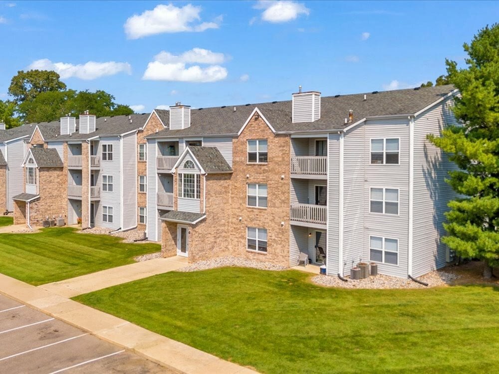 Central Park Apartments Image 34
