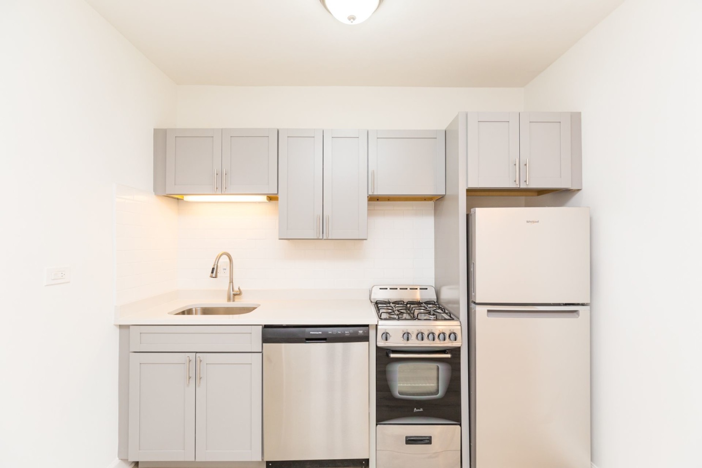 5710 Winthrop Ave Image 5