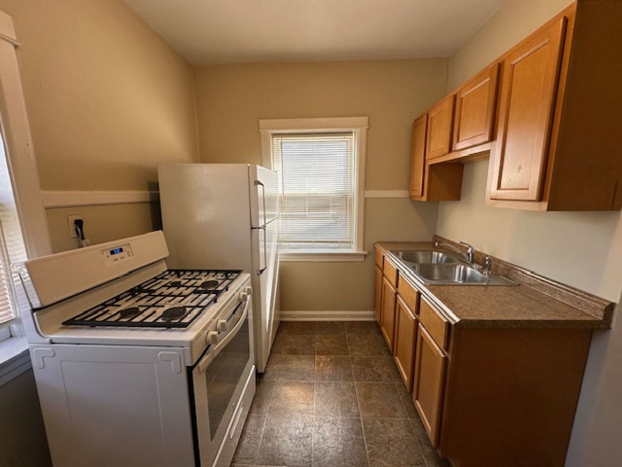 2534 N Prospect Avenue Image 19