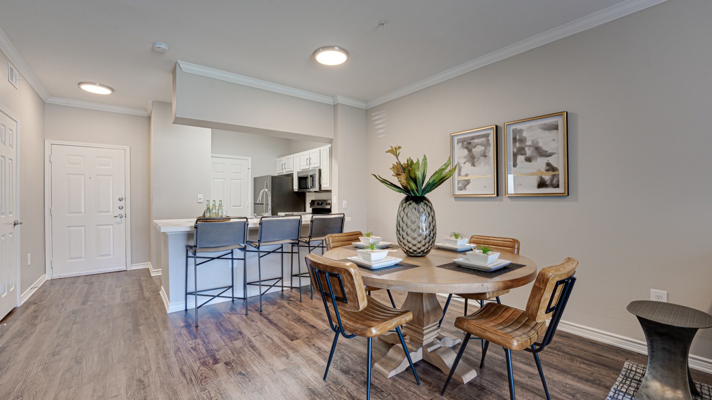 Highland Luxury Living Image 5