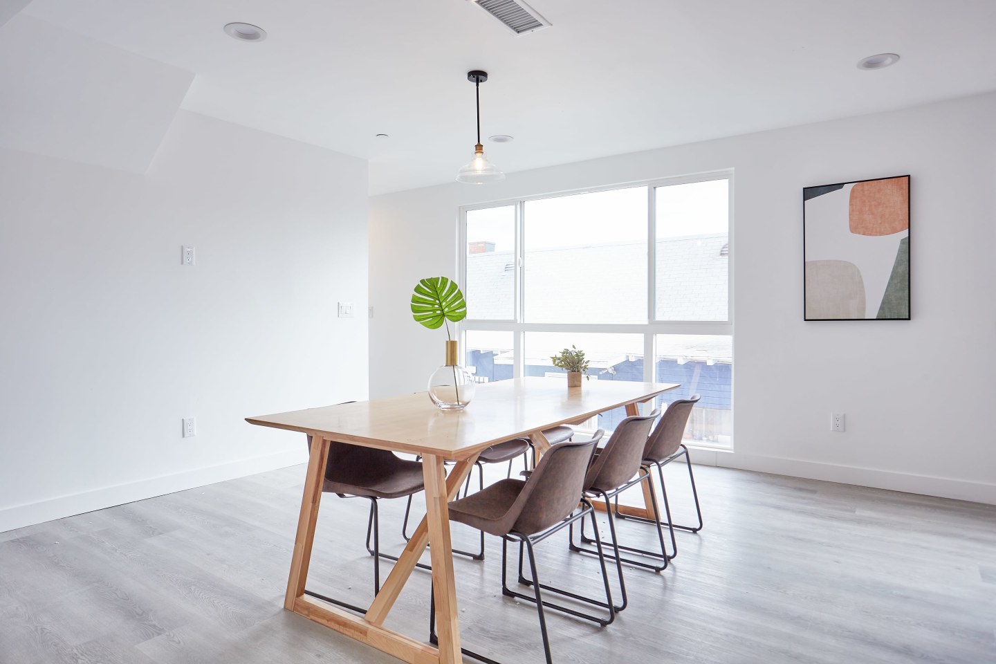 1430 W 37th Street - Co-Living Housing Image 4