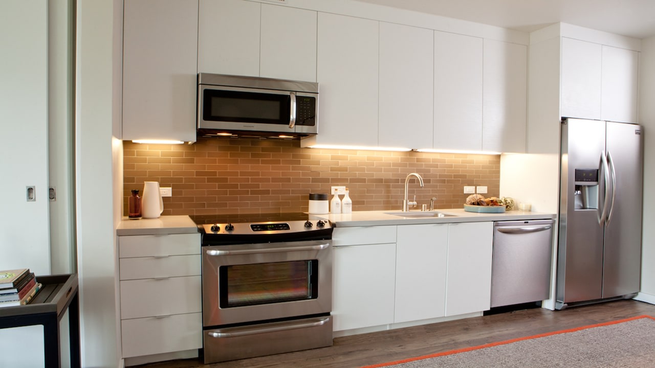 2175 Market Image 2