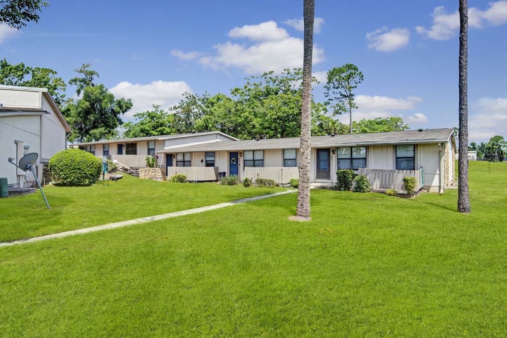 Applewood Apartments Image 9