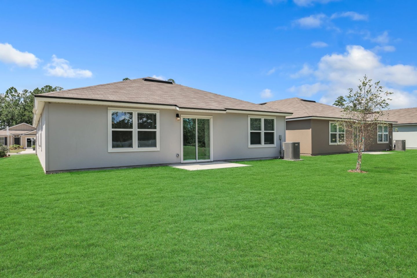 Loggia Pointe Image 19