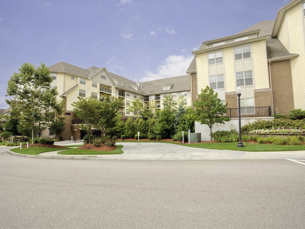 Avalon at Chestnut Hill Image 11