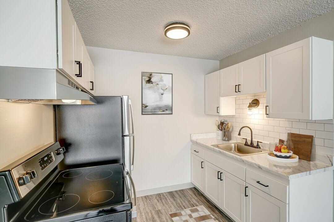 Lelaray Apartments Image 1