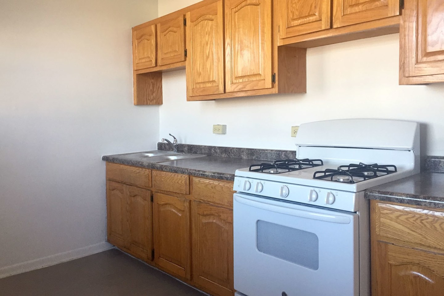5715-5725 S. Kimbark Avenue Image 6