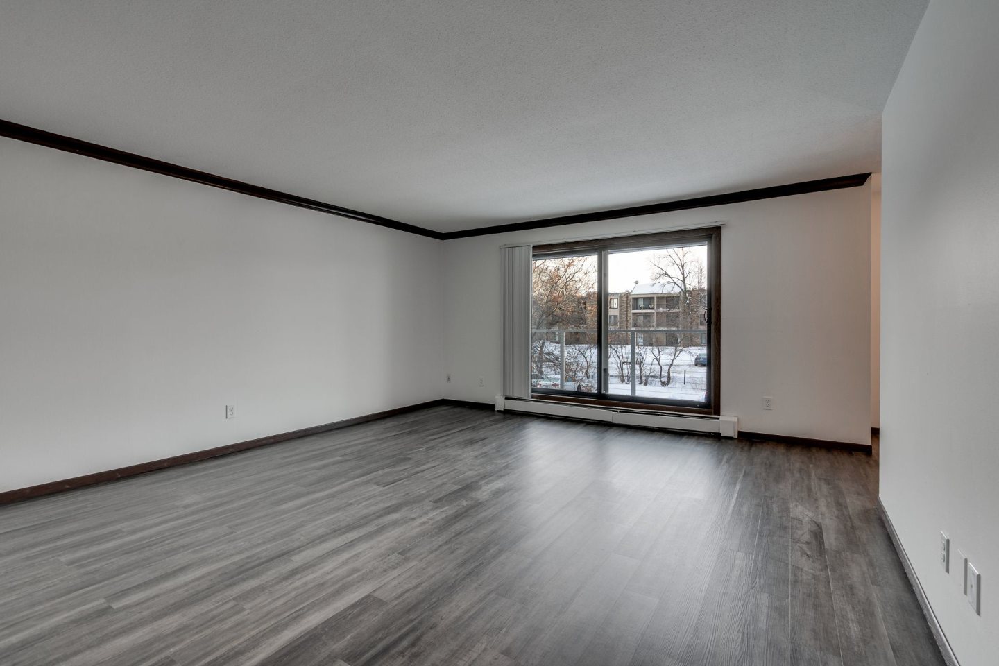 Shelard Village Apartments Image 23