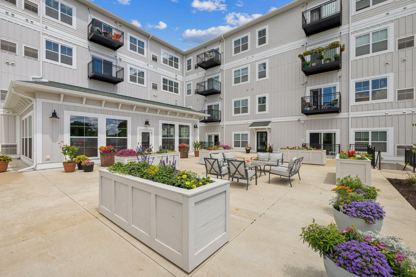 Hendrickson - A 55+ Senior Living Community Image 36