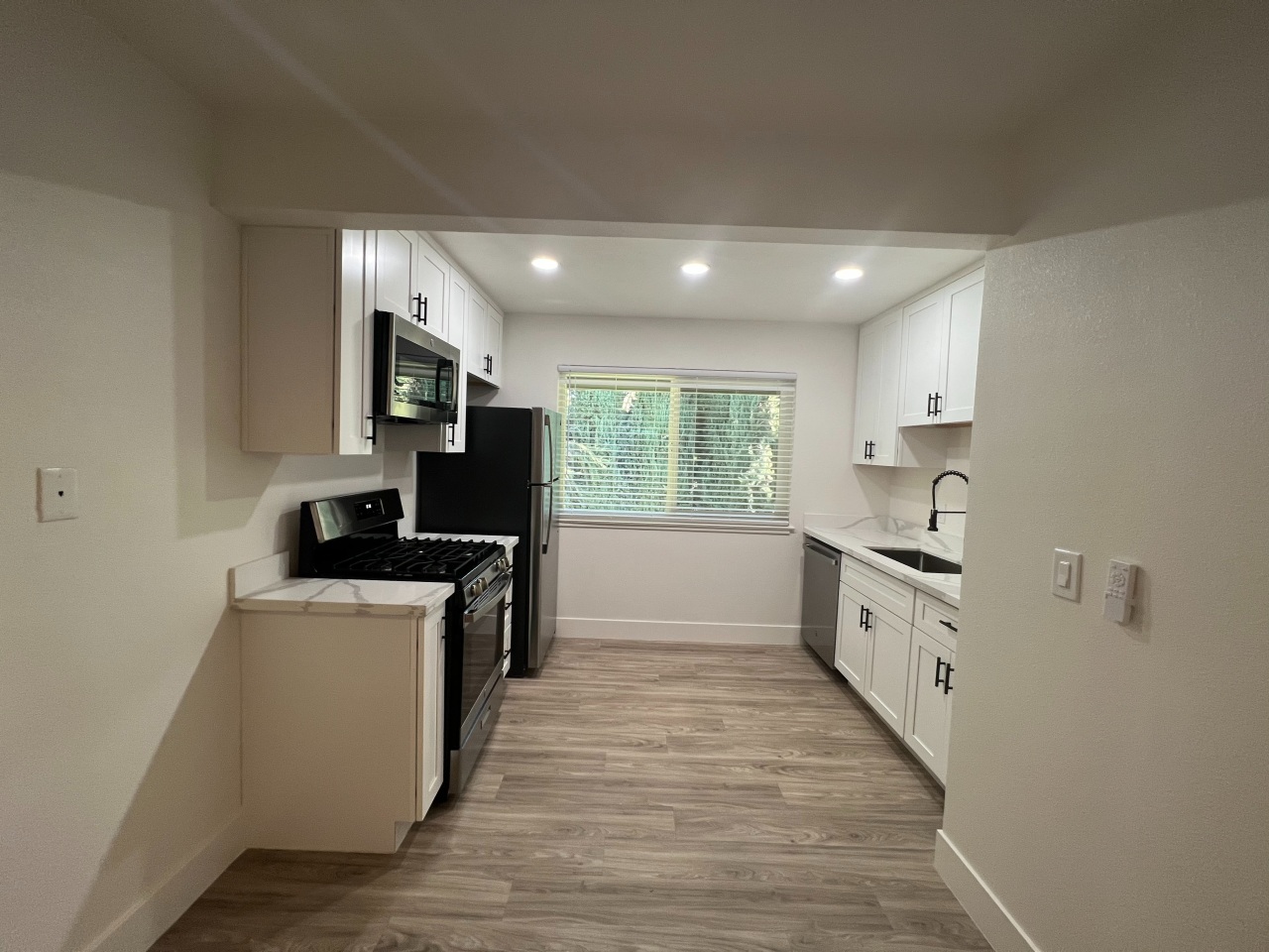 The Chloe Apartments Image 3