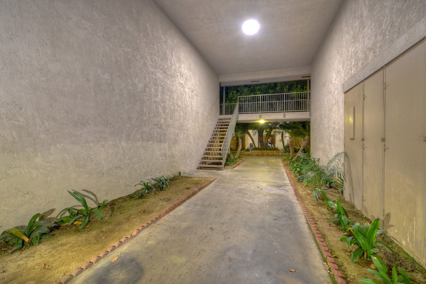 Santiago Apartments Image 10