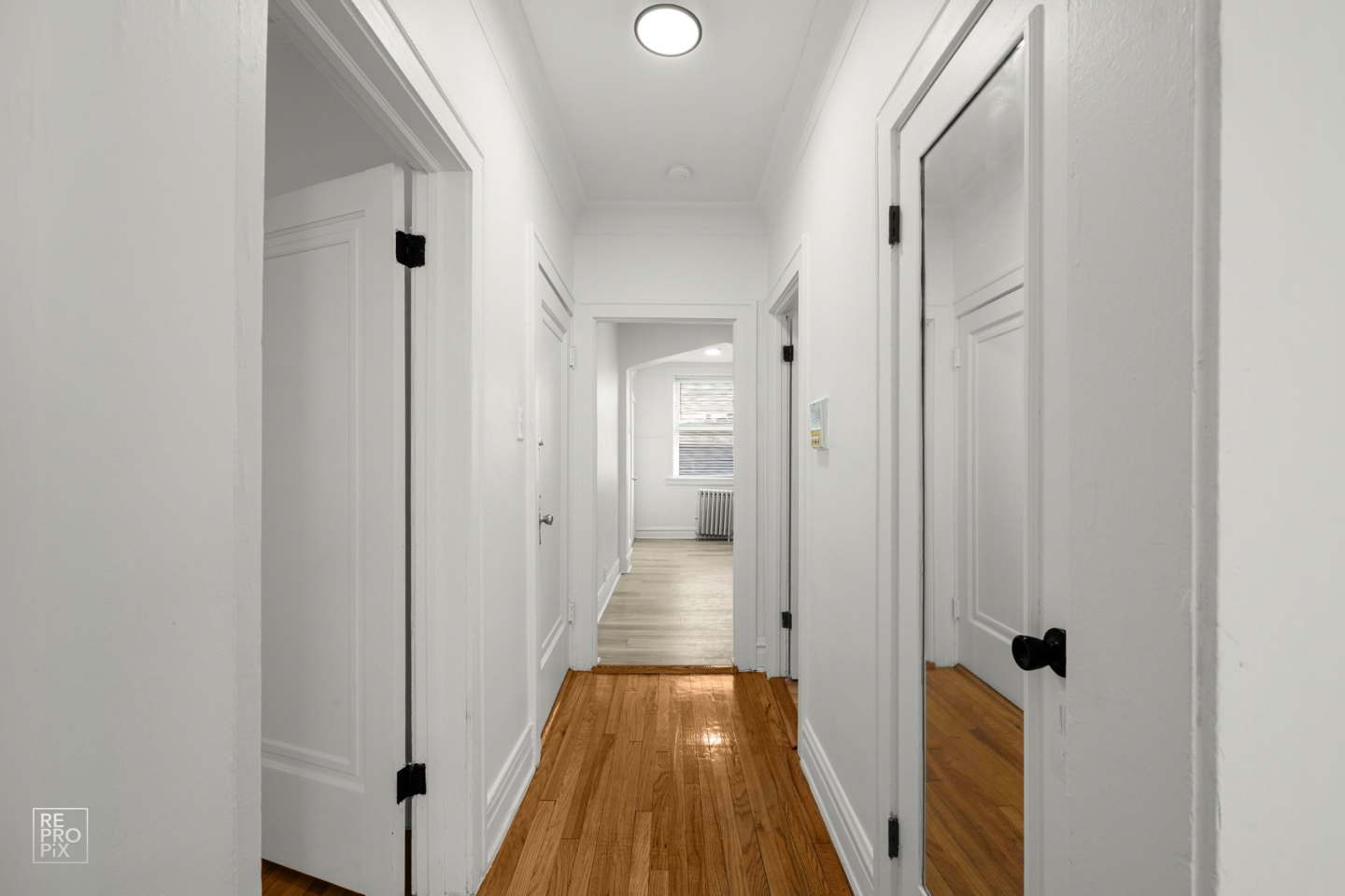 1704 W 77th St Image 17