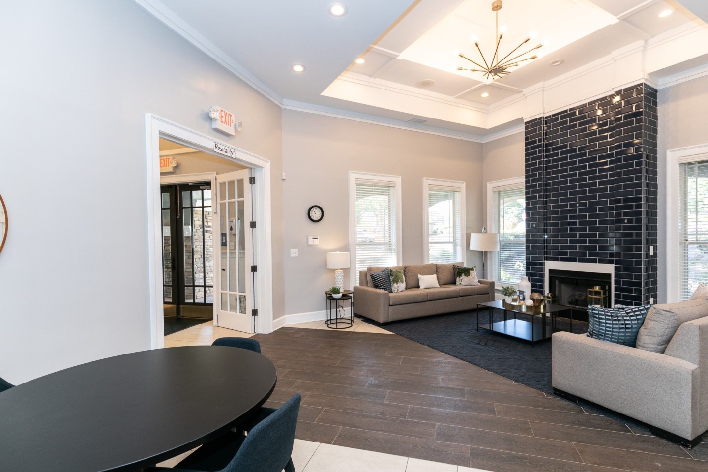 Deerfield Village Apartments Image 7