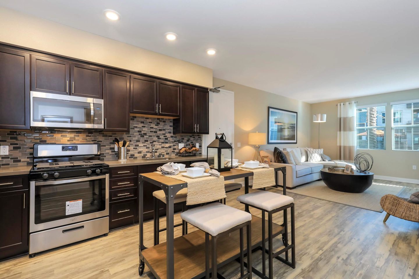 Esencia Sur Apartment Homes Image 52