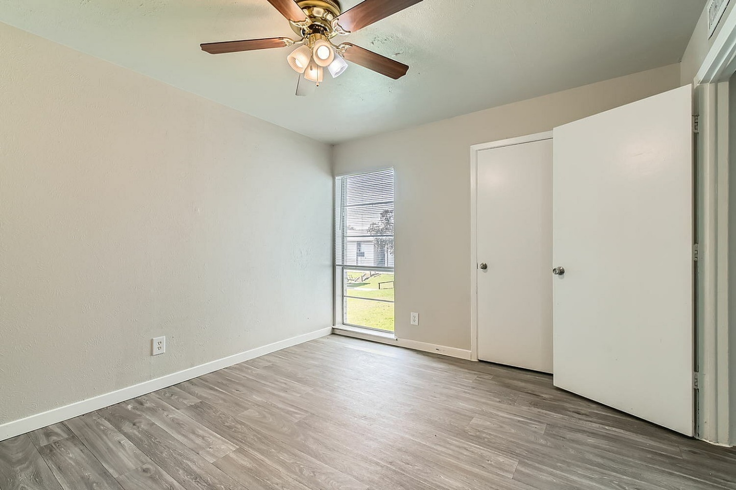 The Courtland Image 31