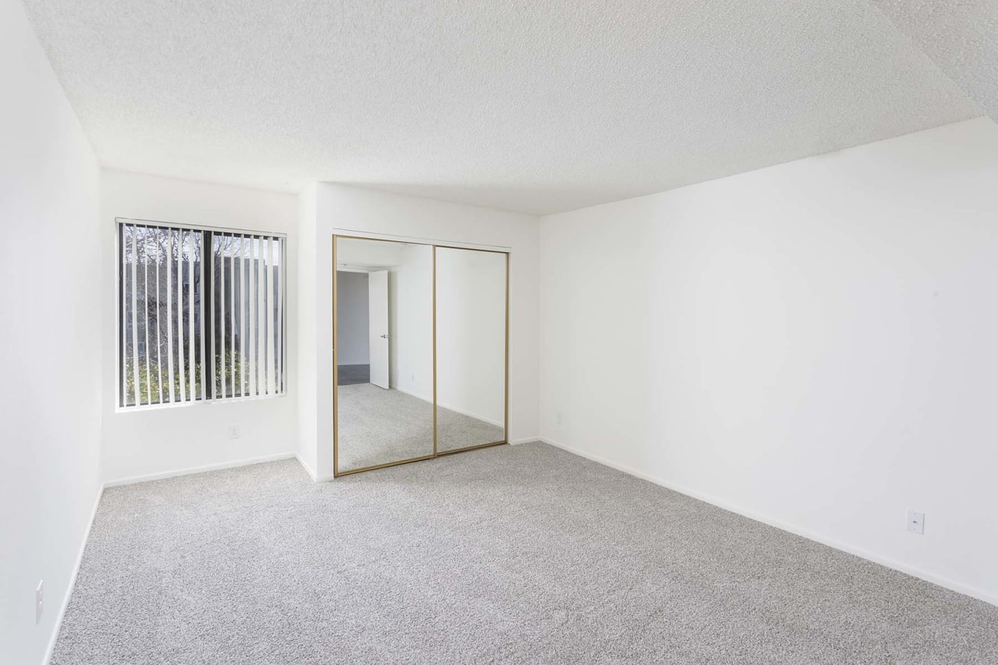 Vineland Gardens Image 10