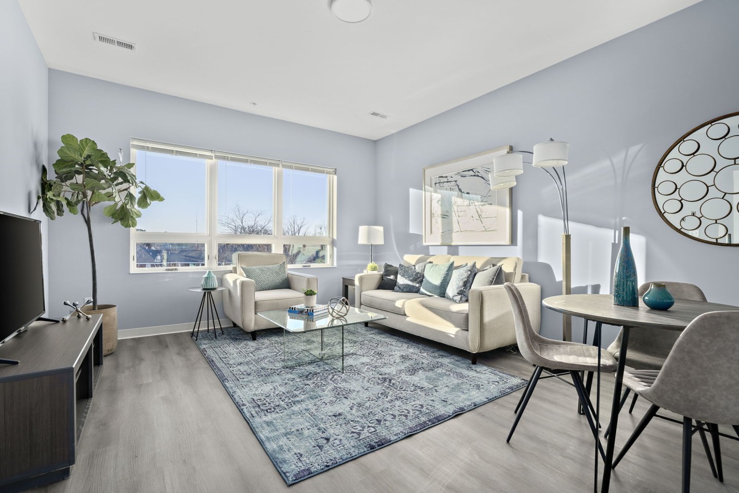 1055 Main Street Image 16