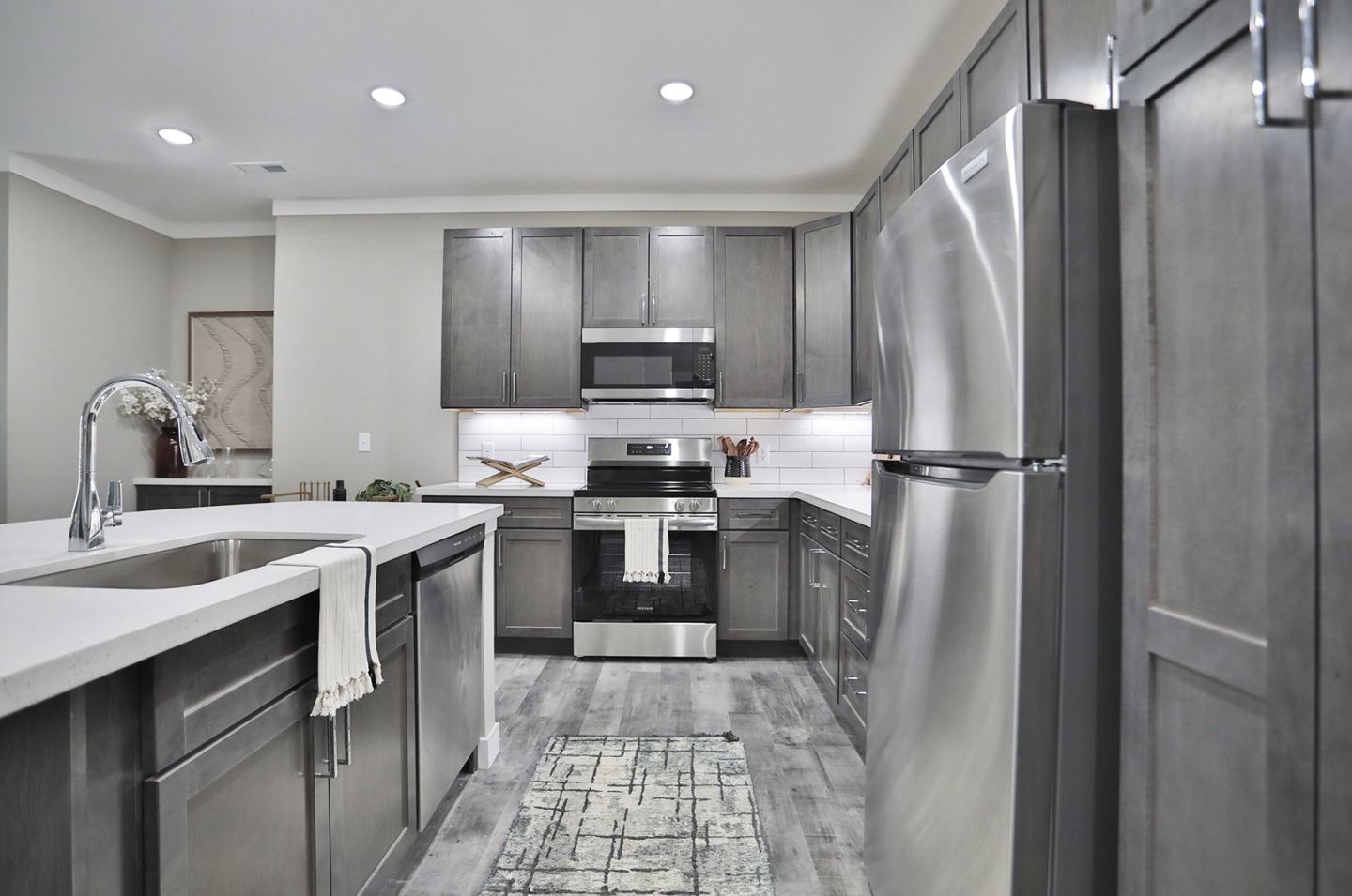 Altair Apartments Image 5