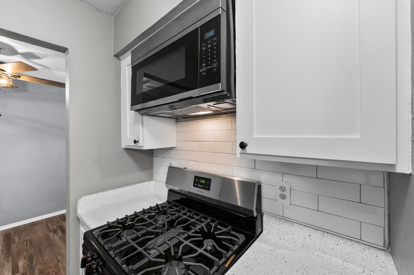 The Weston Apartments - Student Housing Image 9