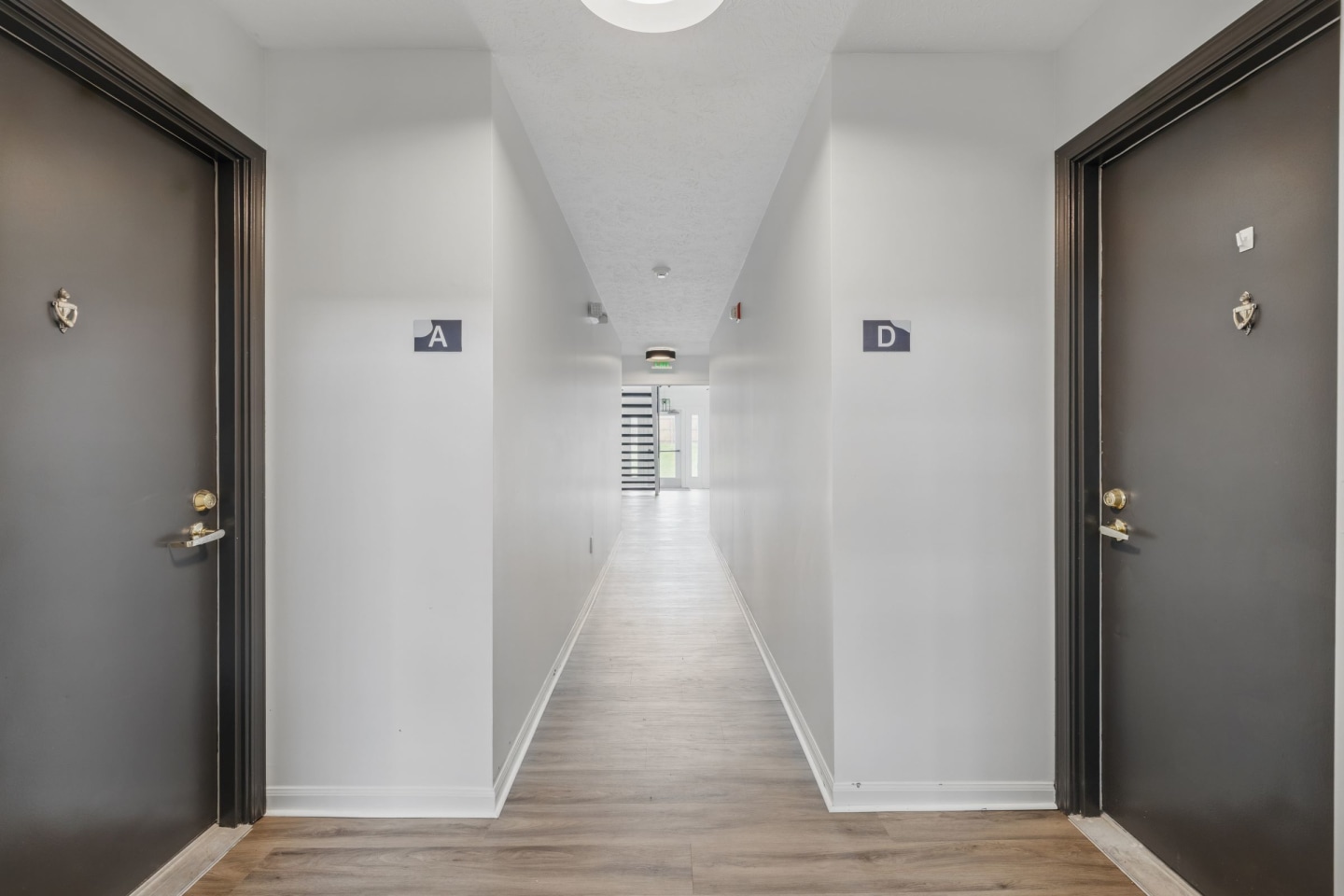 Lakeview Apartments Image 14