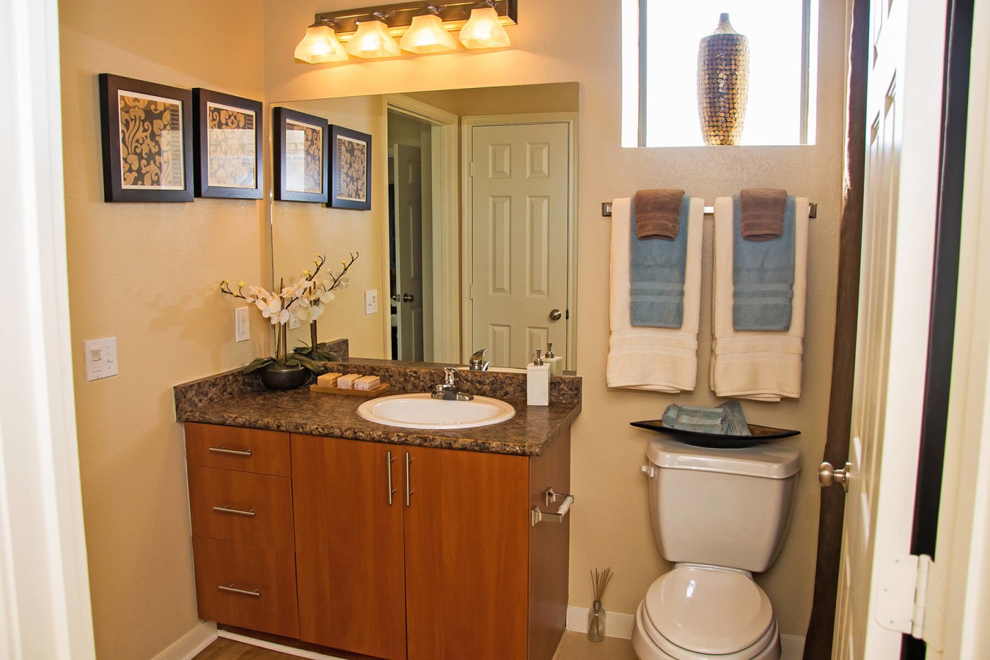 Lakeland Estates Apartment Homes Image 9