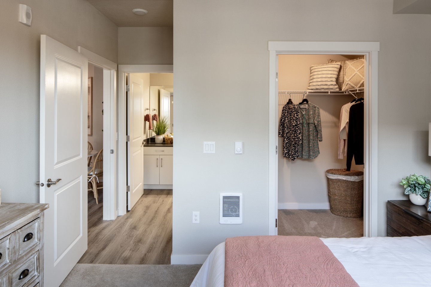 West End District Image 32