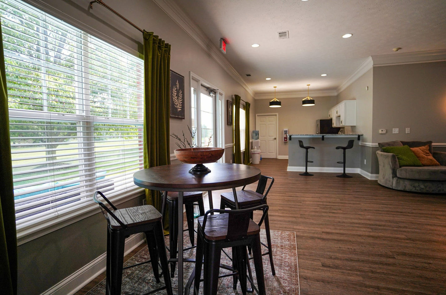Gateway Crossing Apartment Homes Image 8