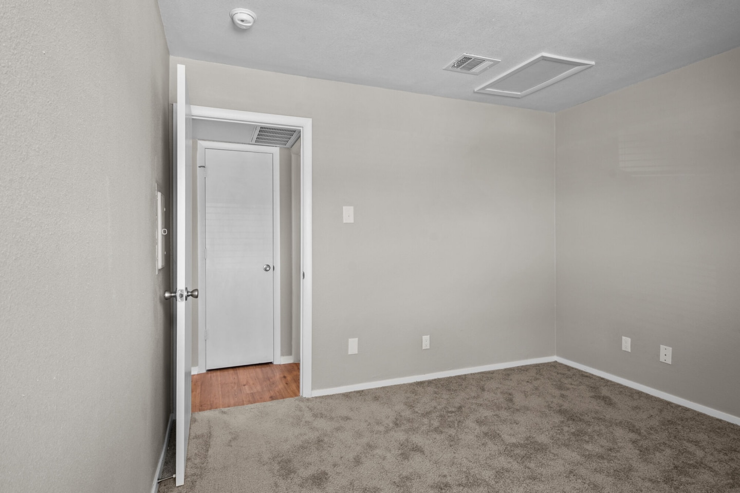 Kennington Apartments Image 11