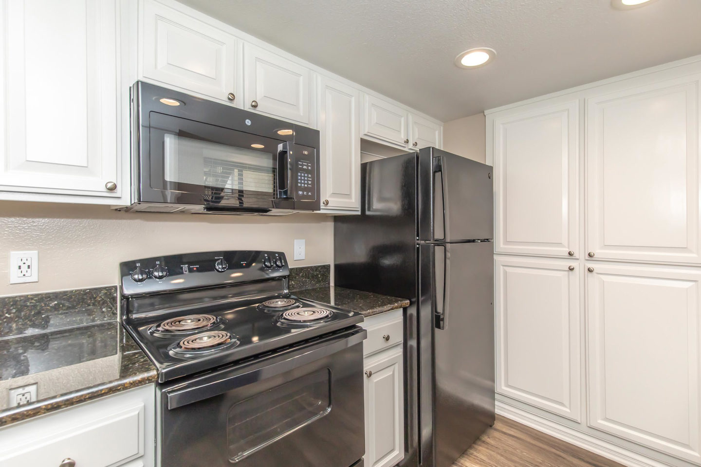 Mosaic Apartment Homes Image 44
