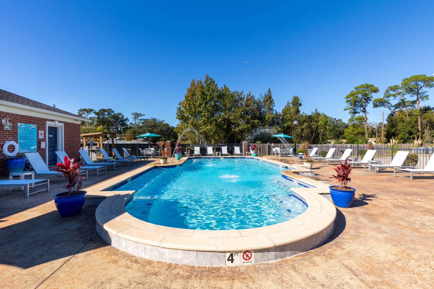Oceanaire Apartments Image 1