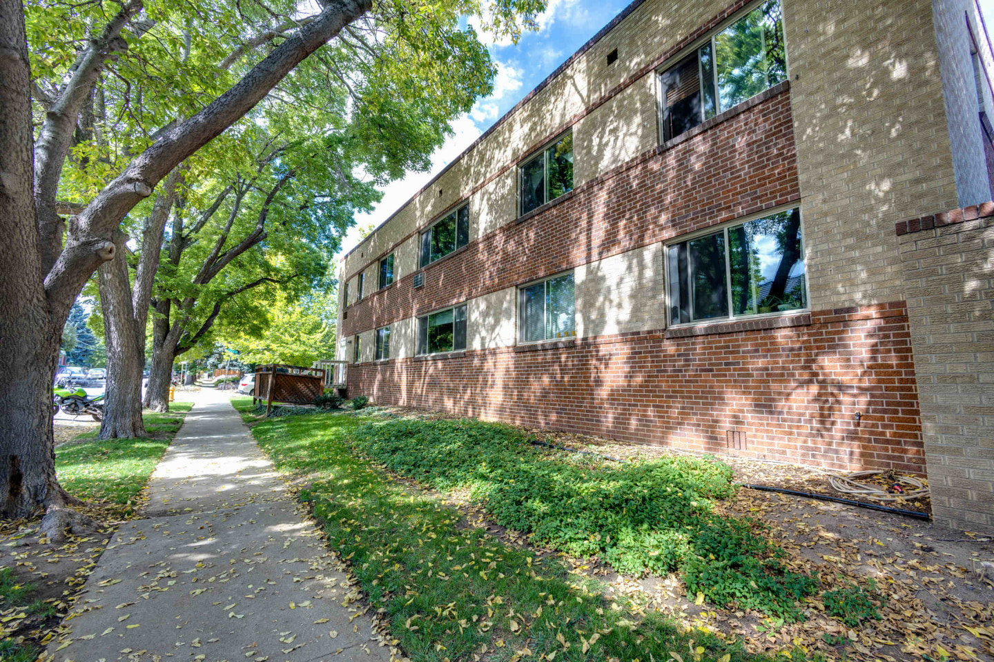1200 St. Paul St. Apartments Image 14