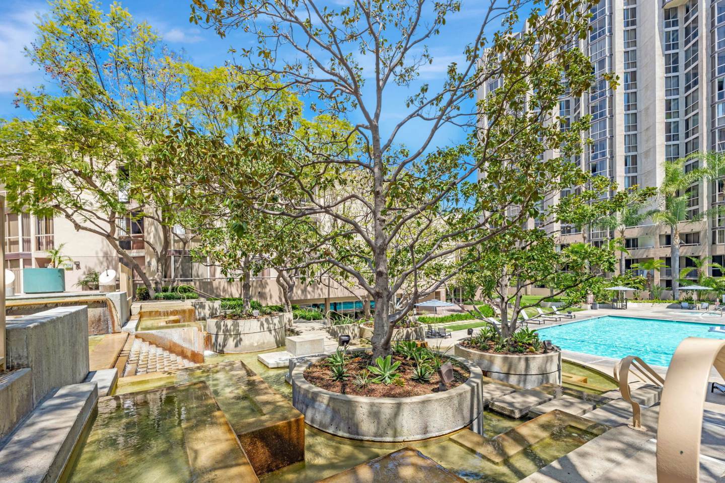 Promenade Towers Image 10