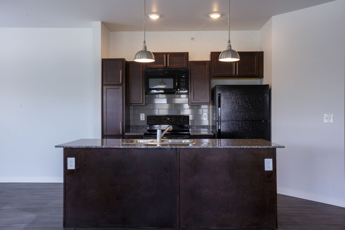 Metro Place Apartments Image 9