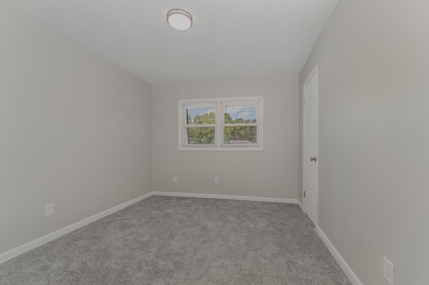 Caswell at Central Avenue Image 17