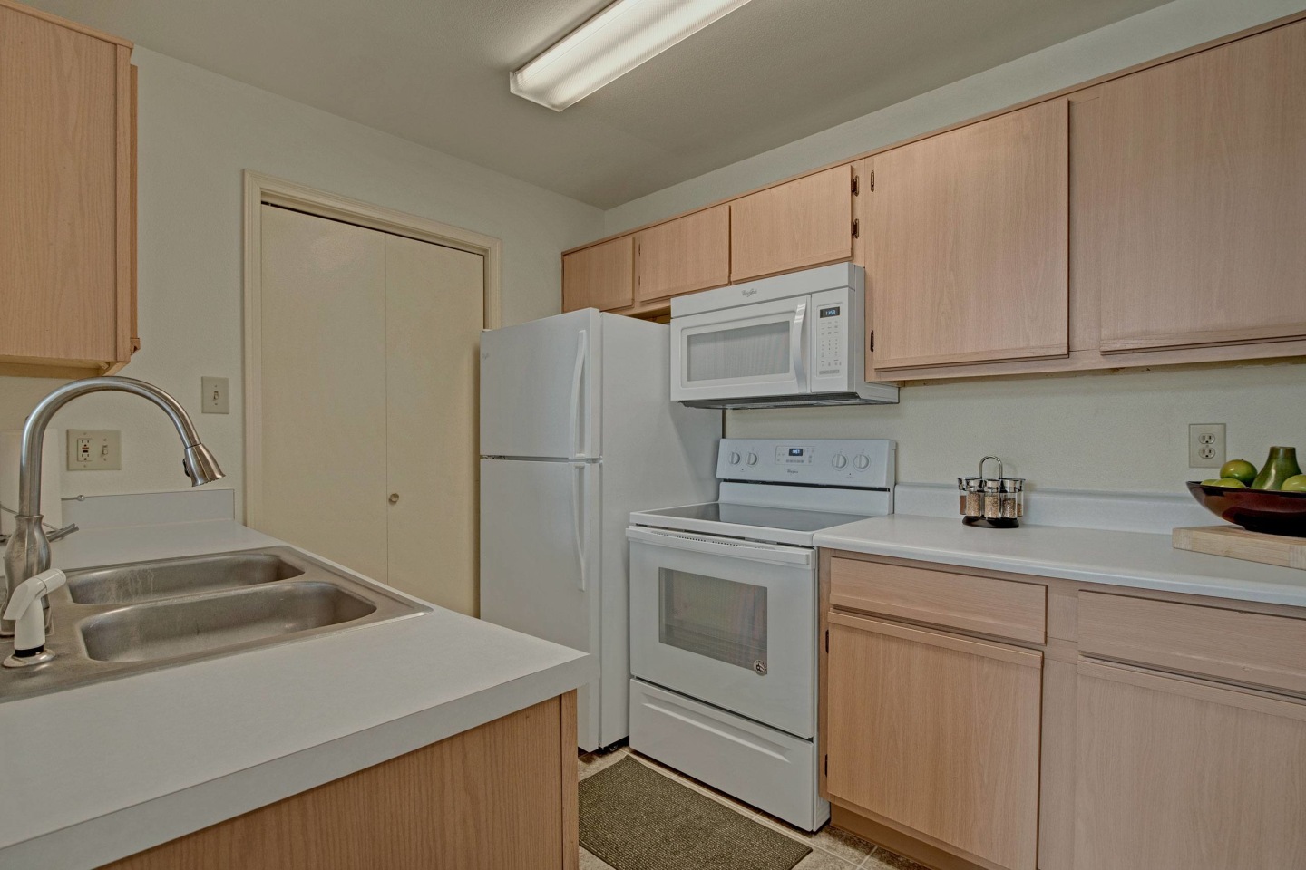 Saint James Place Image 2