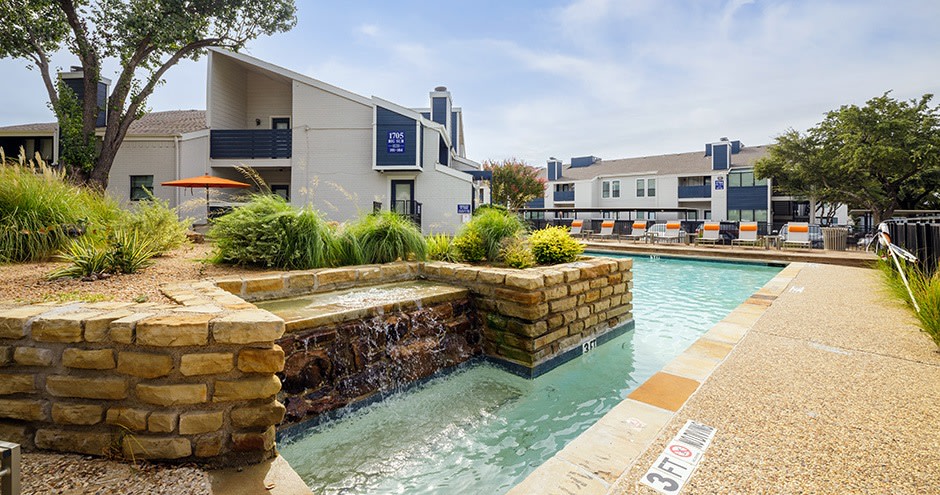 Huntington Meadows Apartment Homes Image 4
