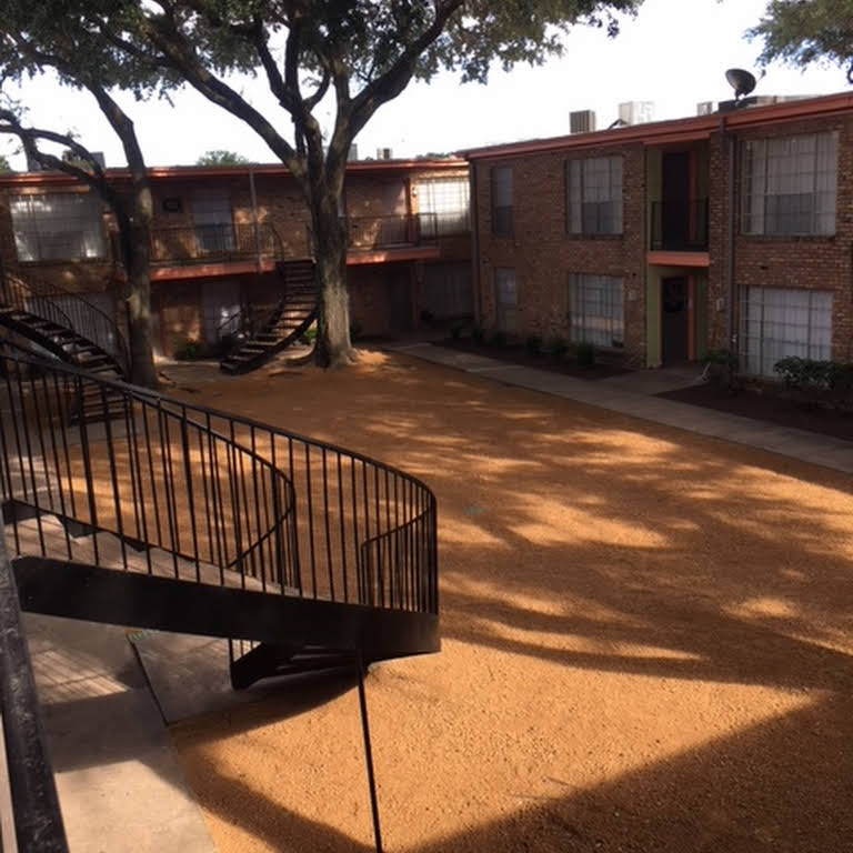 Southern Oaks Image 5