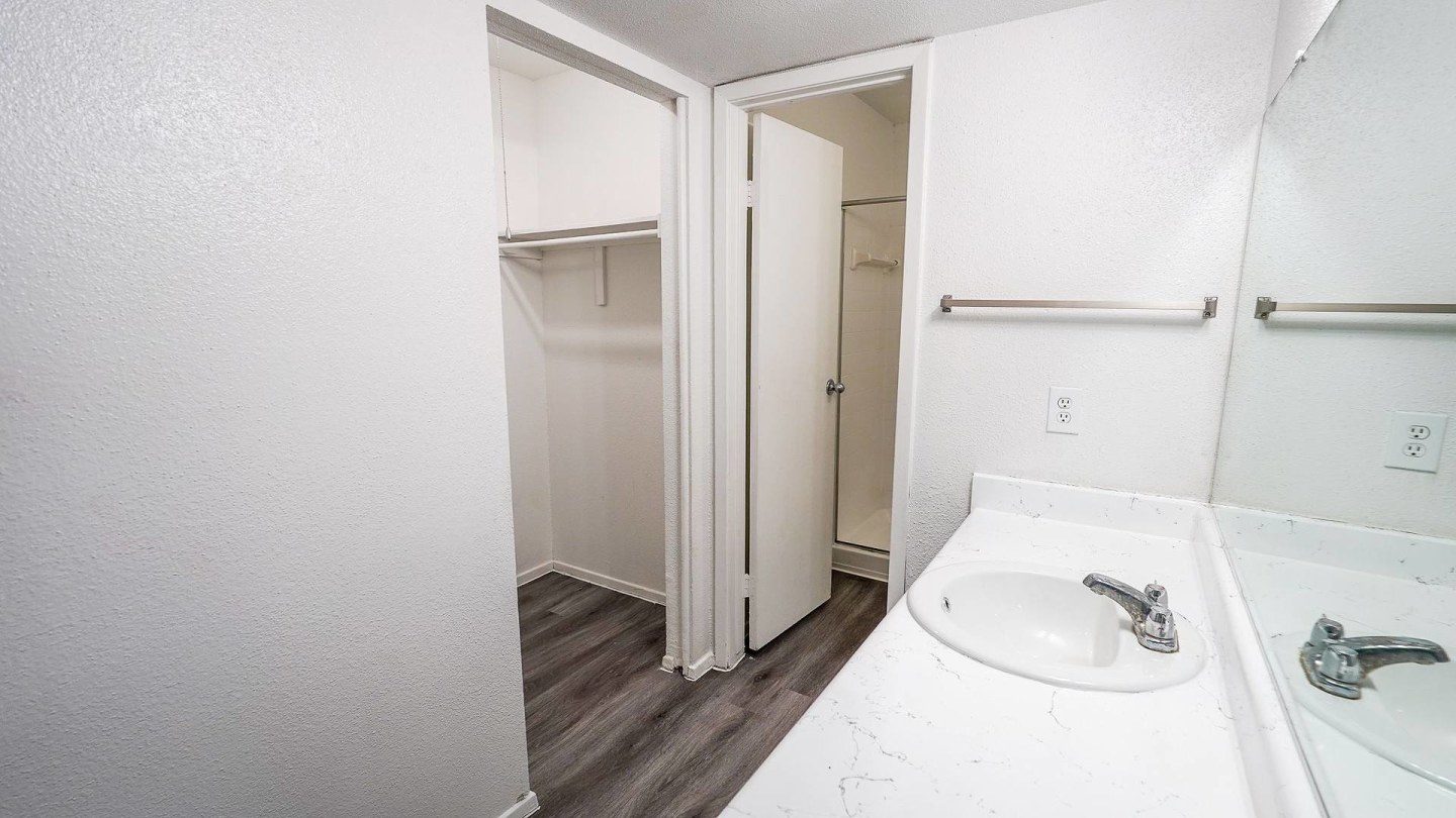 Trenton Place Image 29