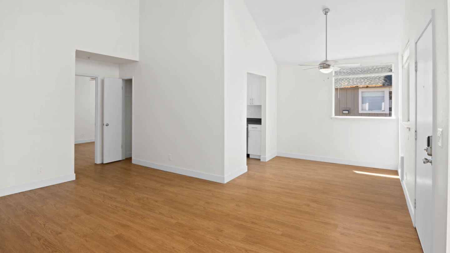 Riva Terra Apartments at Redwood Shores Image 30