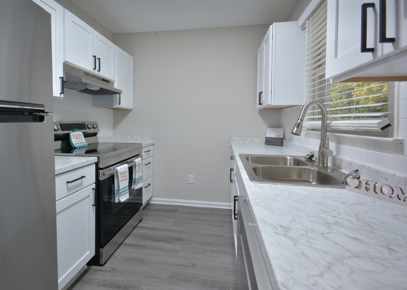 Jamestown Manor Apartments Image 20