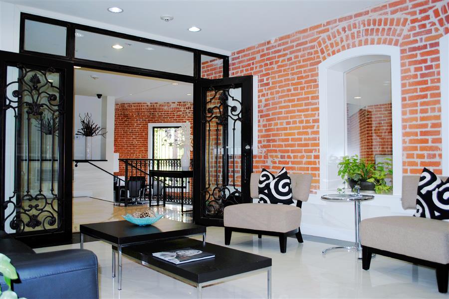 Brownstone Lofts Image 3