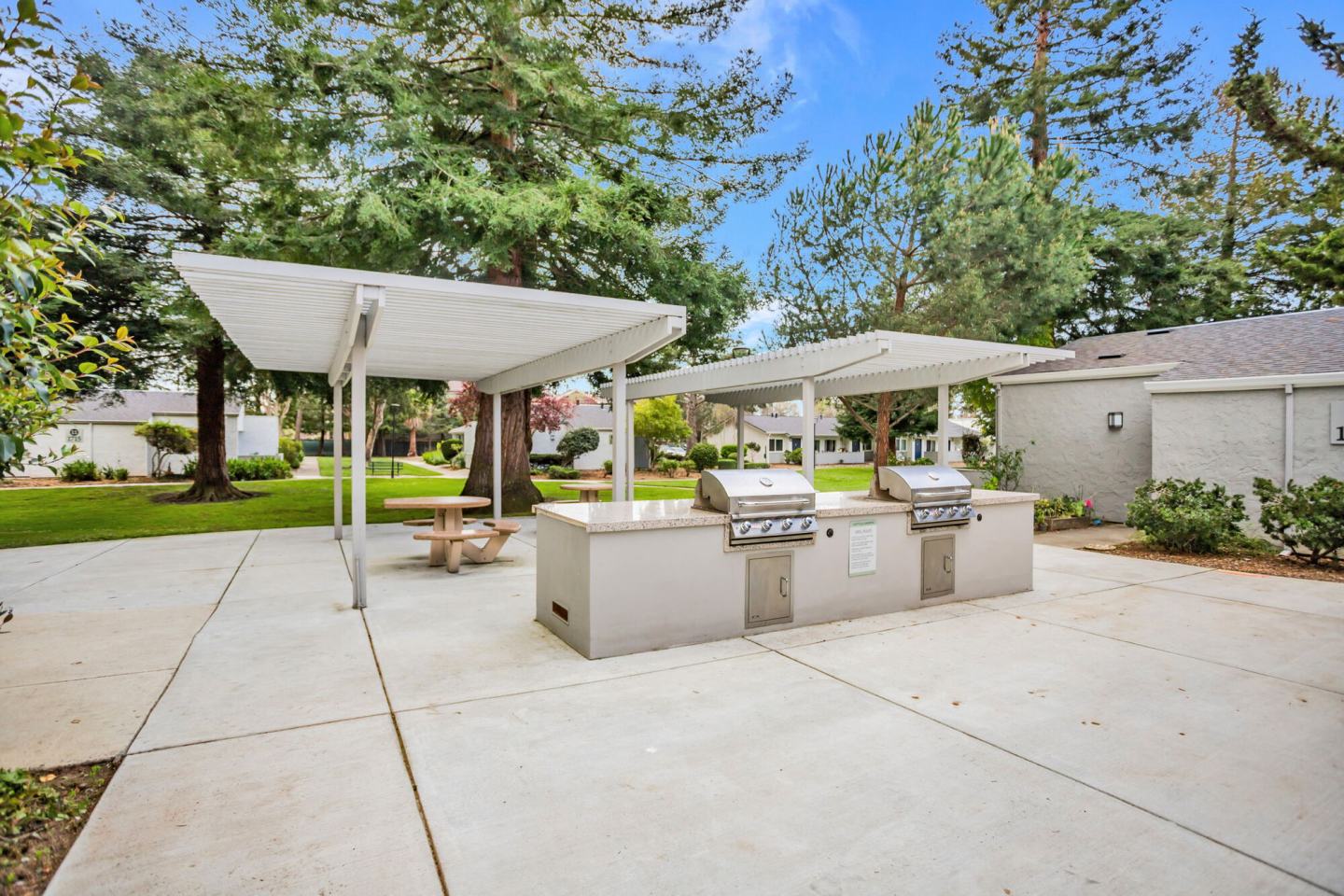 Capitola Gardens Image 11